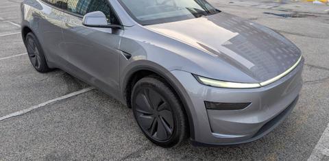Tesla Model Y 2026