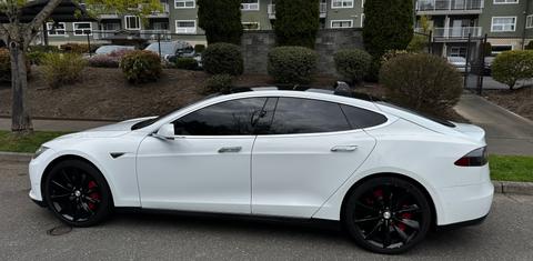 Tesla Model S 2015