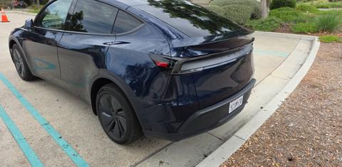 Tesla Model Y 2026