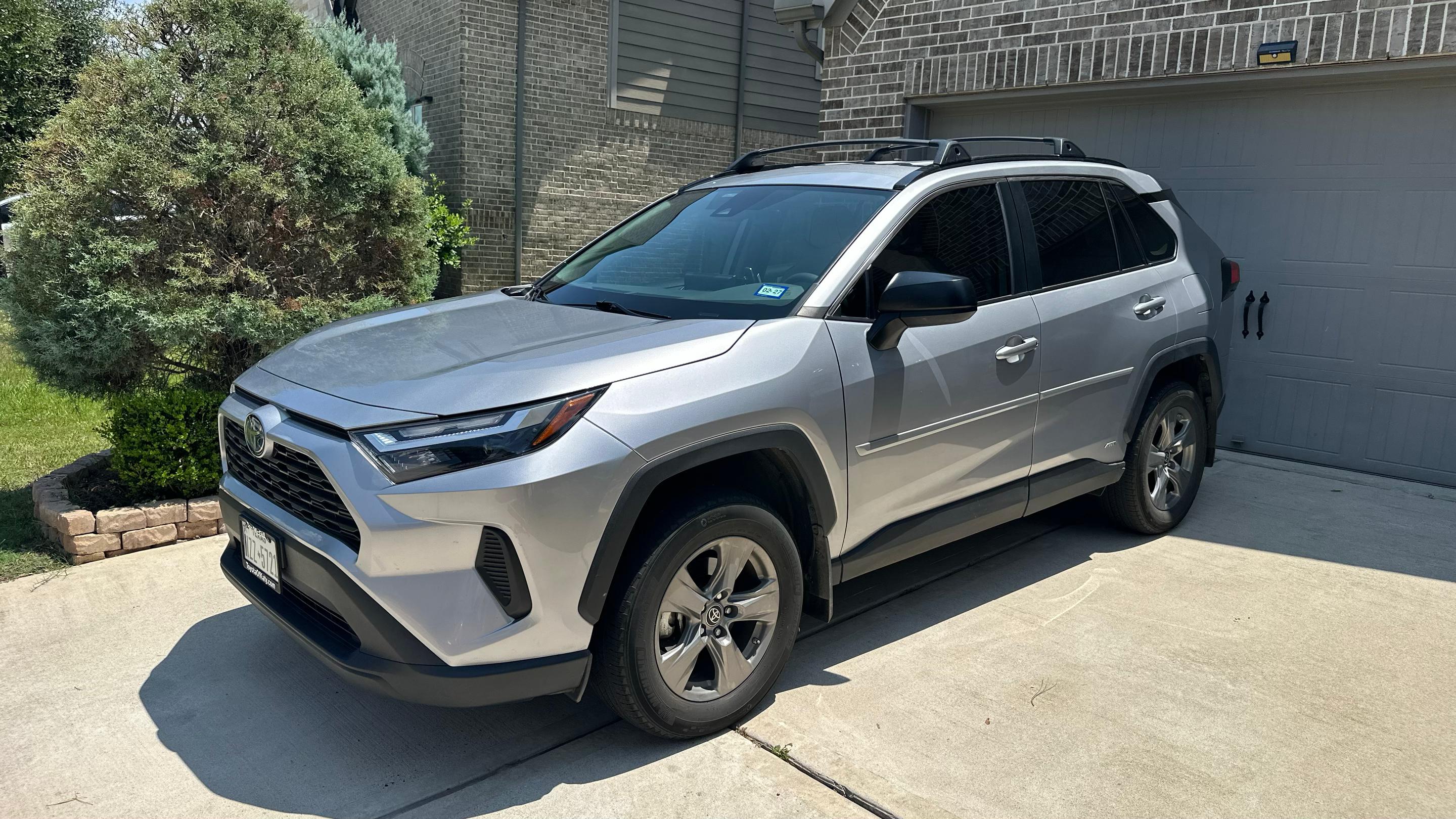 Toyota RAV4 Hybrid 2024 in Fulshear, TX