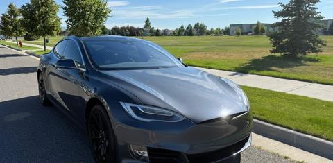 Tesla Model S 2016