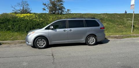 Toyota Sienna 2014