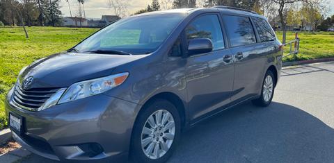 Toyota Sienna 2015