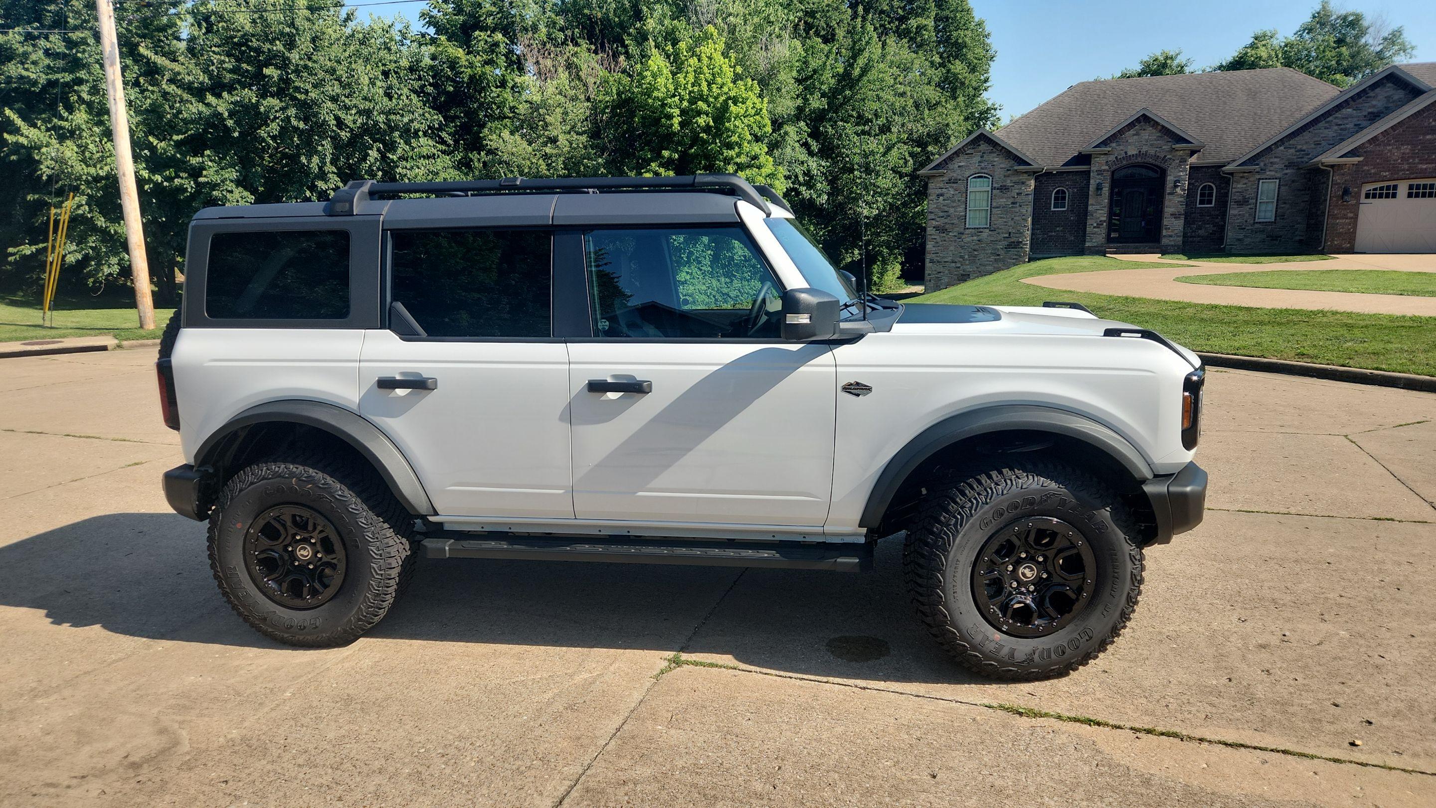 Ford Bronco 2023 in Springfield, MO