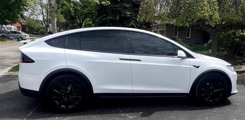 Tesla Model X 2022