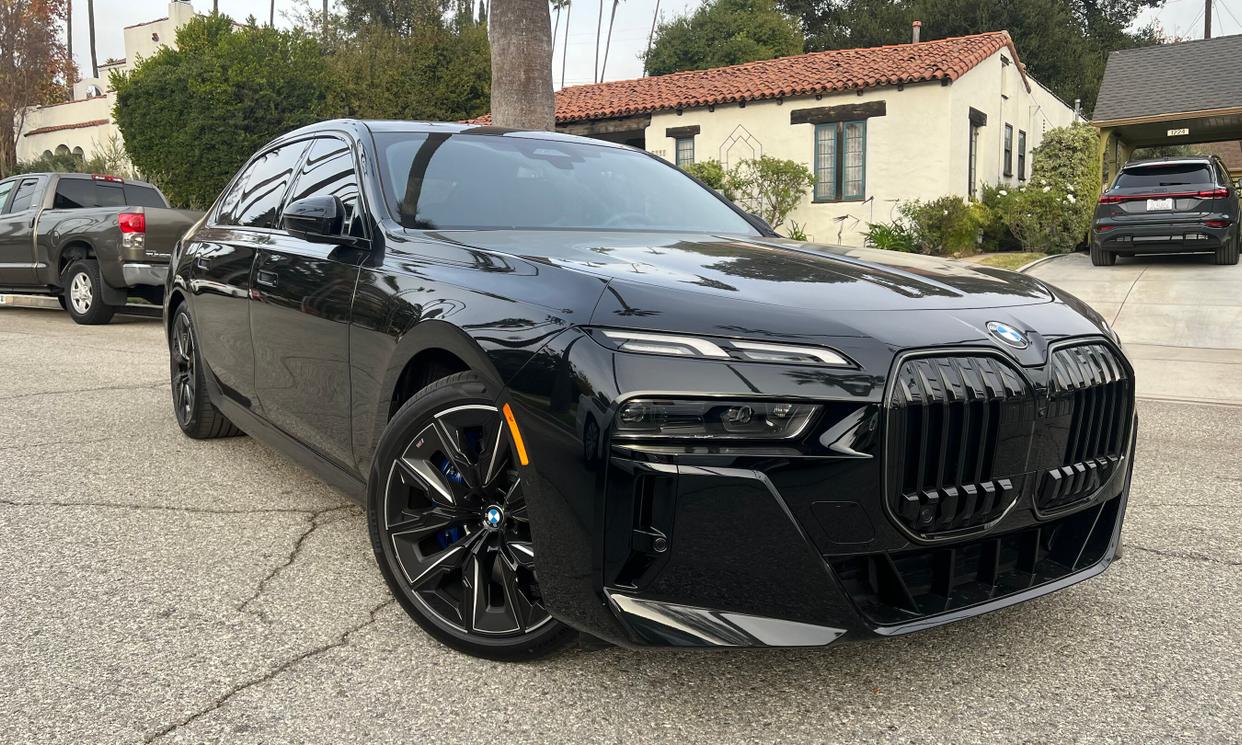 BMW 7 Series 740i 2025