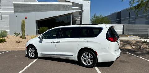 Chrysler Pacifica 2017