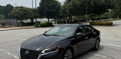 Nissan Altima 2025