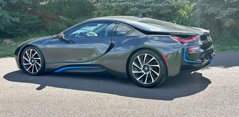BMW i8 2016