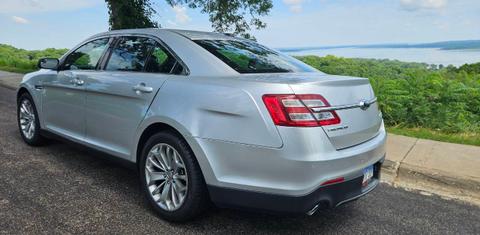 Ford Taurus 2014
