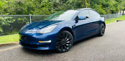 Tesla Model 3 2022