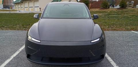 Tesla Model Y 2026