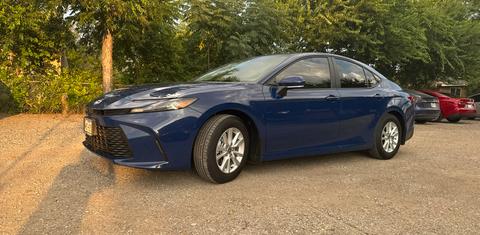 Toyota Camry Hybrid 2025