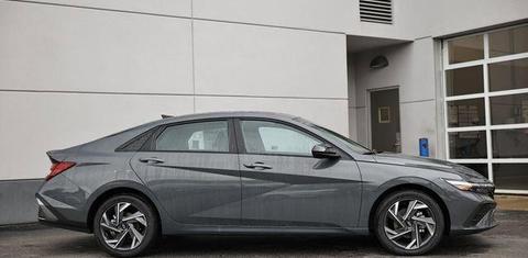 Hyundai Elantra 2025