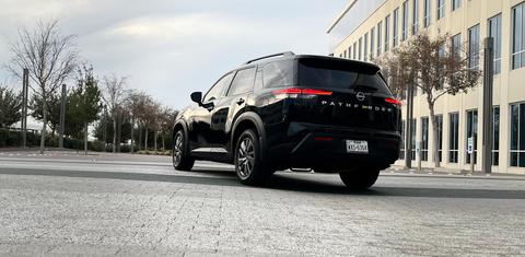 Nissan Pathfinder 2025