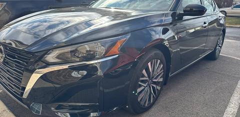 Nissan Altima 2023