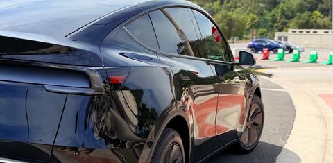Tesla Model Y 2026