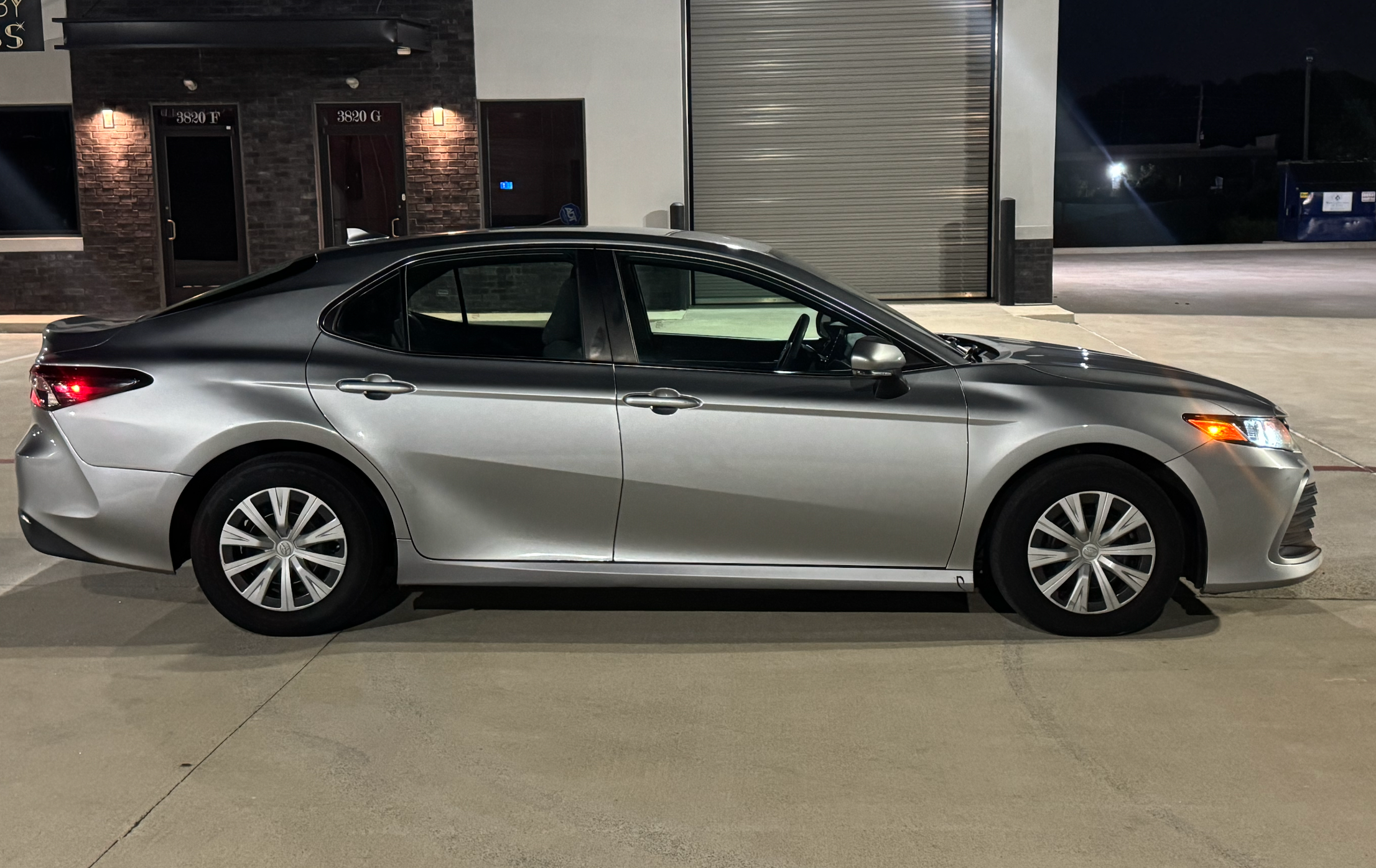 Toyota Camry Hybrid 2022 in Houston, TX