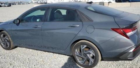 Hyundai Elantra 2025
