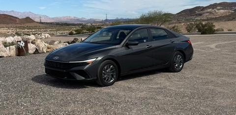 Hyundai Elantra 2024