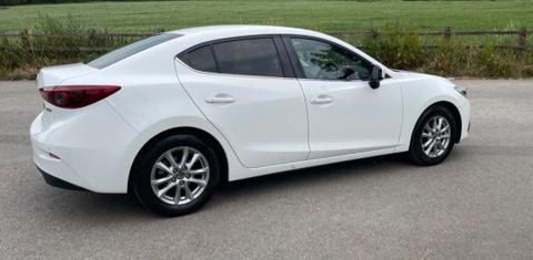 Mazda Mazda3 2015