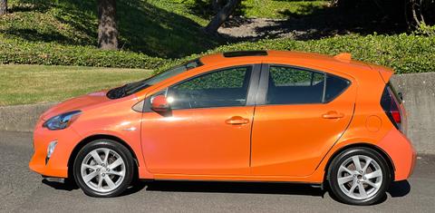 Toyota Prius c 2015
