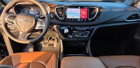 Chrysler Pacifica 2023