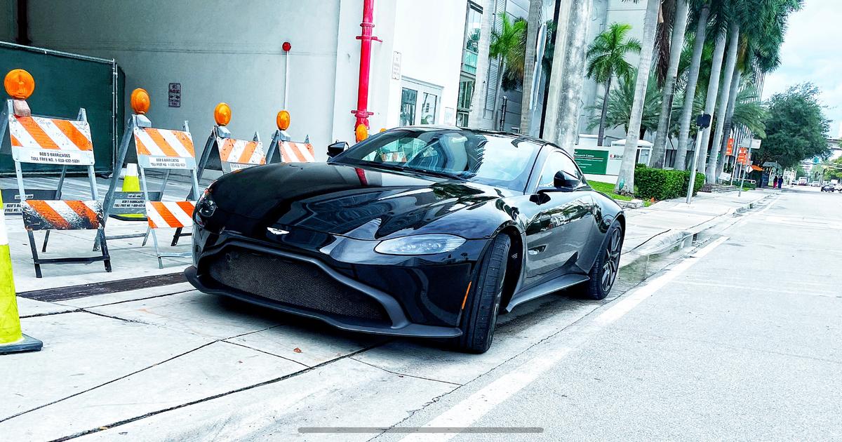 Aston Martin Vantage 2019 rental in Miami, FL by Alfonso L. Turo