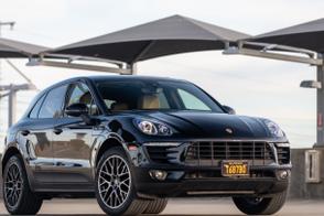 Porsche Macan car