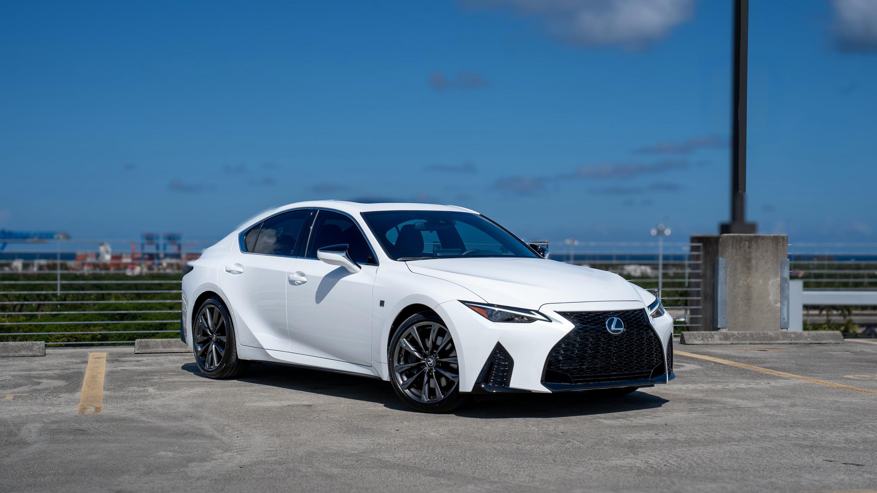 Lexus IS 2025 in 