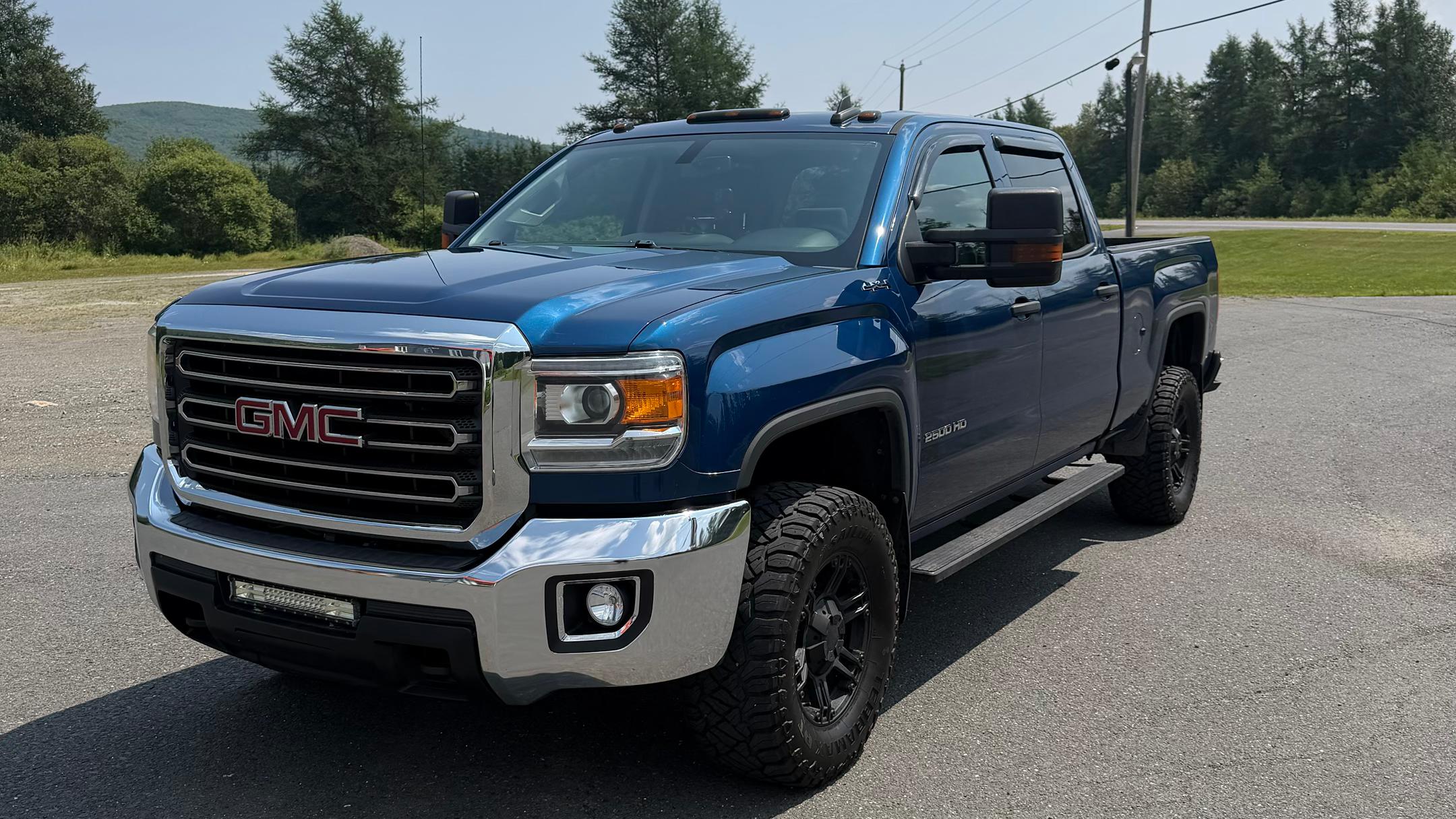 GMC Sierra 2500HD 2019 à Montréal, QC