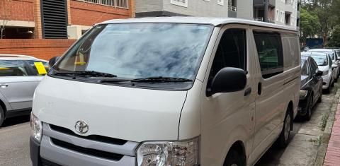Toyota HIACE 2017