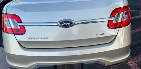 Ford Taurus 2011