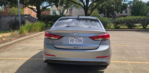 Hyundai Elantra 2017