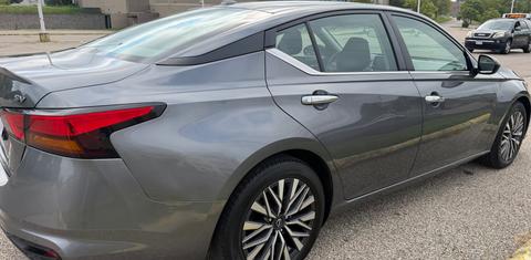 Nissan Altima 2024