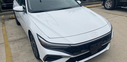 Hyundai Elantra 2025