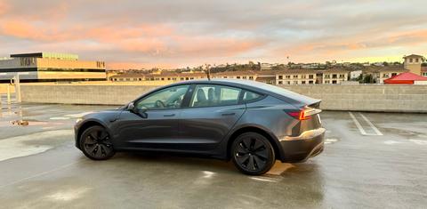 Tesla Model 3 2025