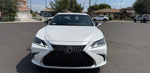 Lexus ES 2025
