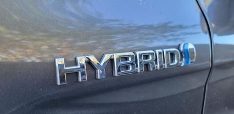 Toyota Camry Hybrid 2021
