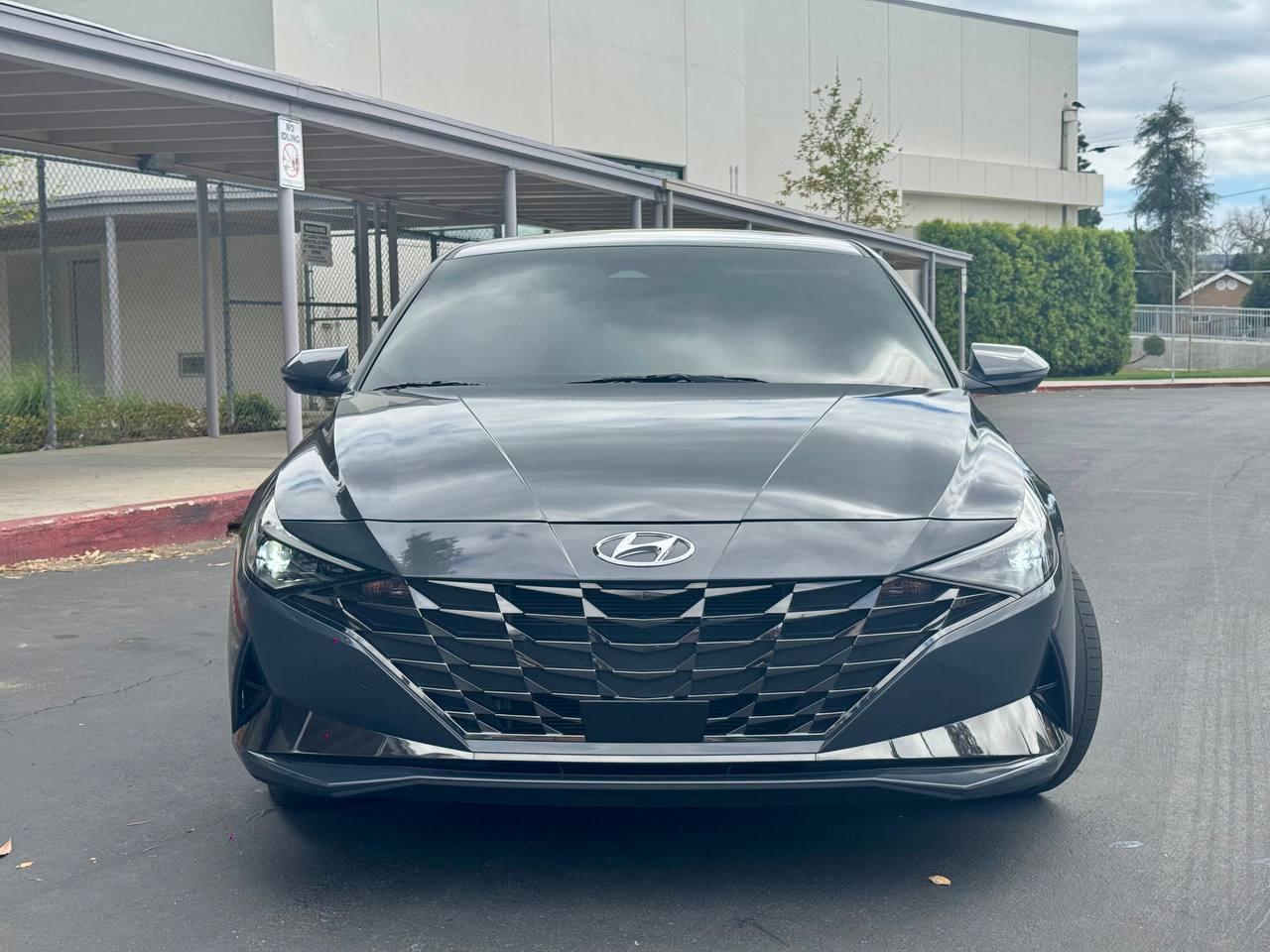 Hyundai Elantra Hybrid 2023 in 