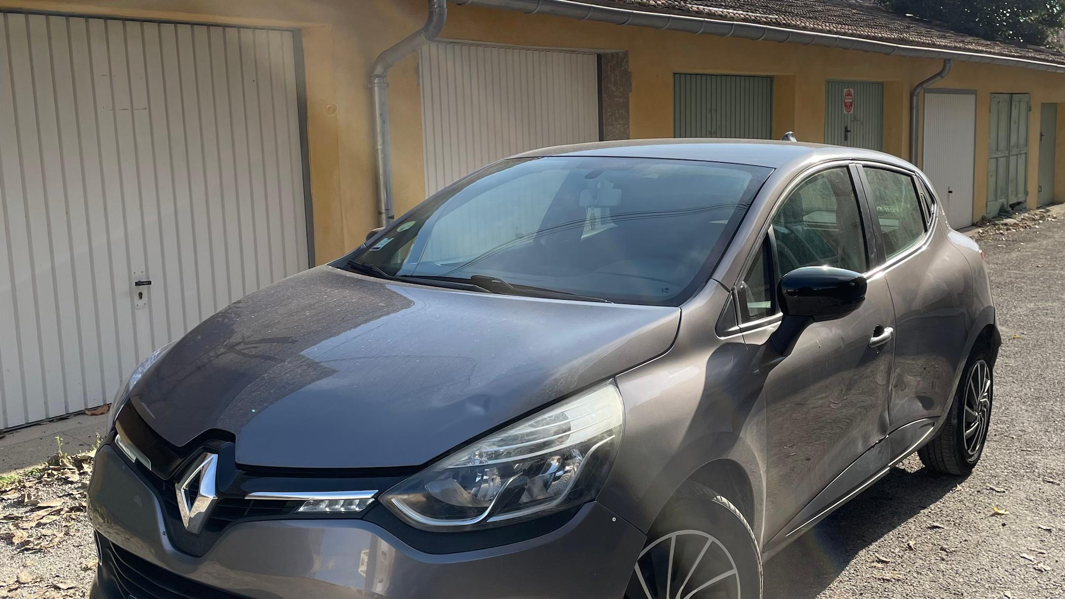 Renault CLIO IV 2013 à Cavaillon