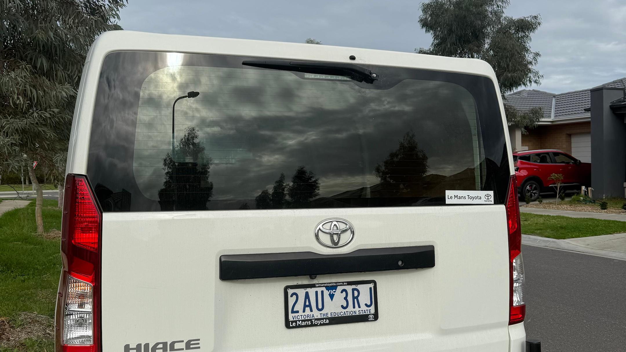 Toyota HIACE 2021 in Officer