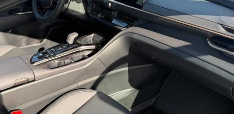 Toyota Crown Signia 2026