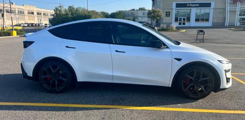 Tesla Model Y 2026