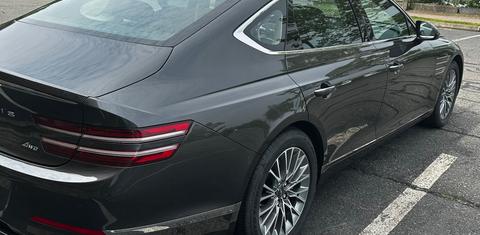Genesis G80 2023