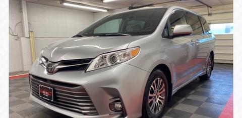 Toyota Sienna 2019