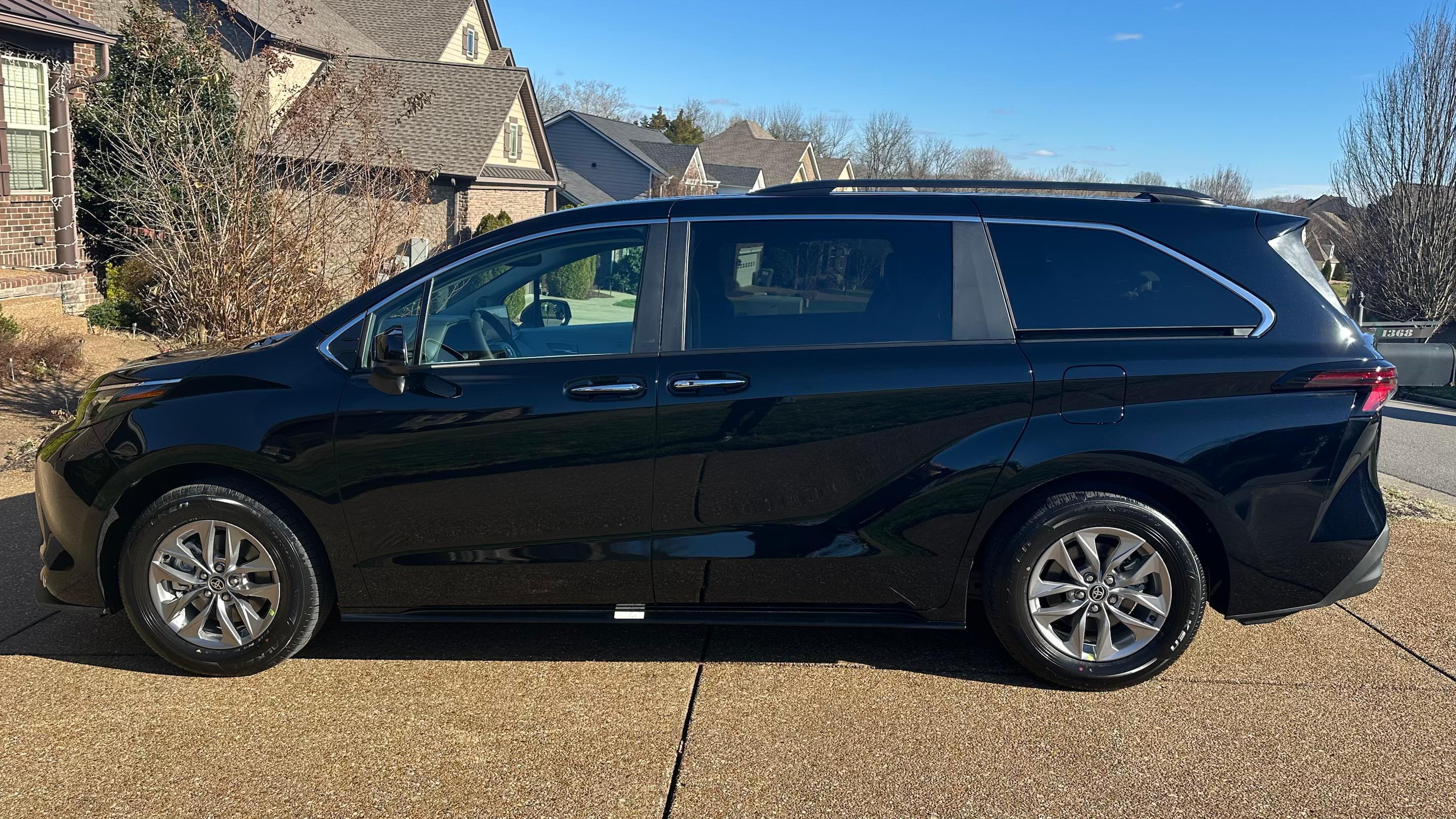 Toyota Sienna 2025 in Brentwood, TN