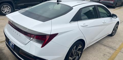 Hyundai Elantra 2025