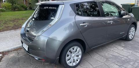 Nissan LEAF 2016