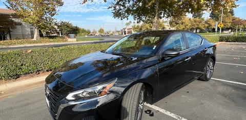 Nissan Altima 2025